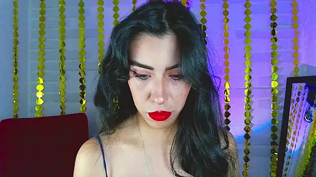 Snapshot of sky_girl1 chatting on March 2025 09:48:02 PM sky girl1 online show from March 2025 09:48:02 PM