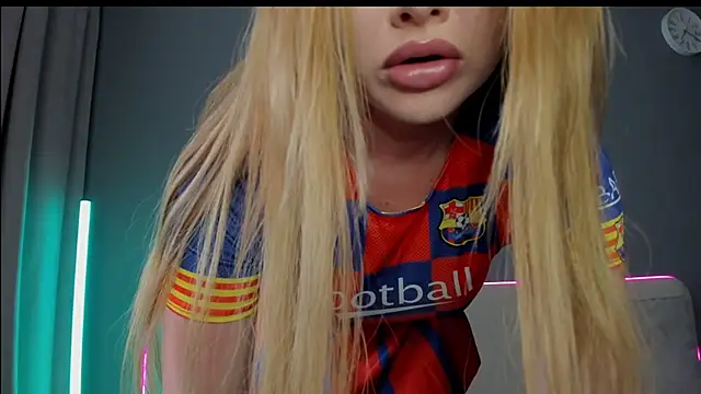 Malika Lisan online show from June 2026 12:21:02 AM