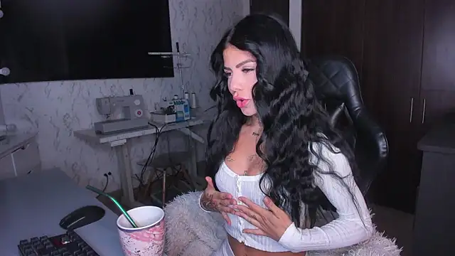 Snapshot of Lisegg_ chatting on December 2024 10:55:01 AM Lisegg online show from December 2024 10:55:01 AM