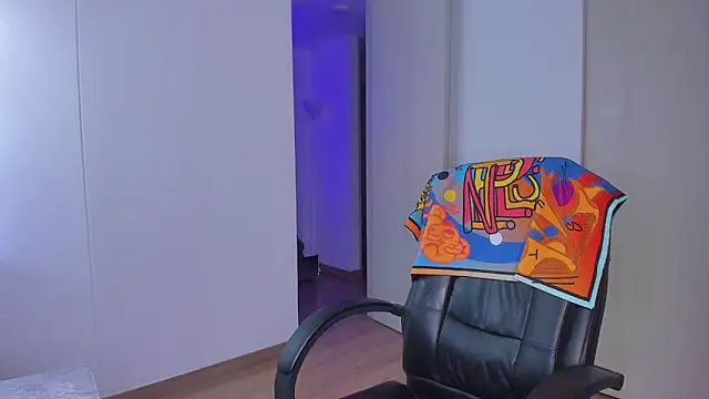 Lisegg  online show from October 2025 10:27:01 AM