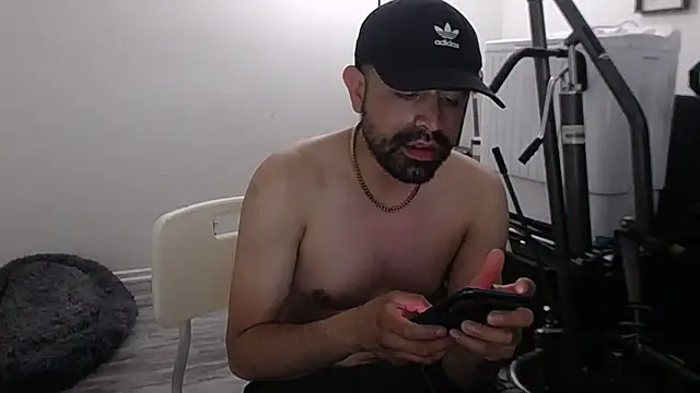 DRHUNGRX online show from April 2026 10:01:01 PM