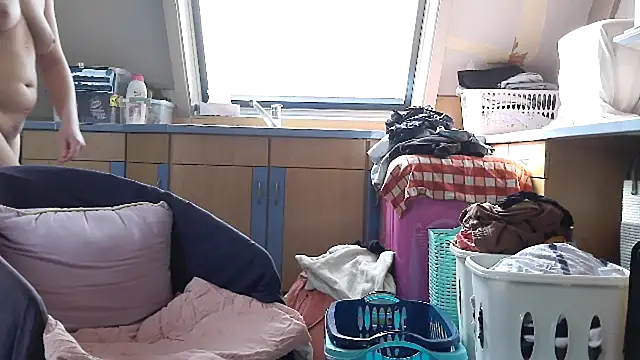 Snapshot of SexyAmanda32 chatting on March 2026 12:53:01 PM SexyAmanda32 online show from March 2026 12:53:01 PM