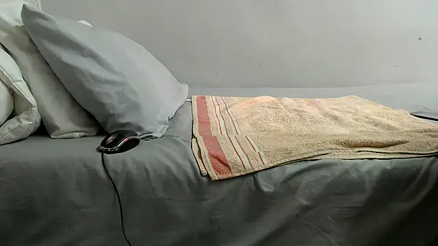 xTwerkingMistressx online show from November 2025 05:28:02 AM