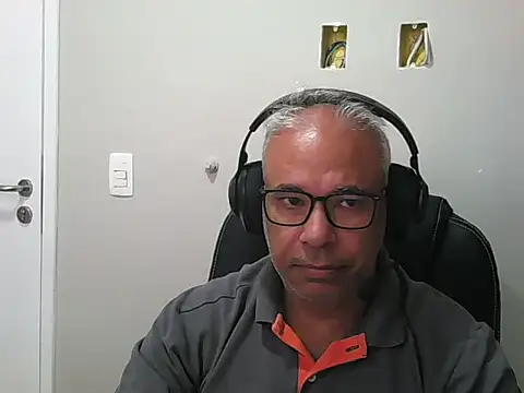 Snapshot of MorenoBrazil69 chatting on February 2026 07:42:02 PM MorenoBrazil69 online show from February 2026 07:42:02 PM