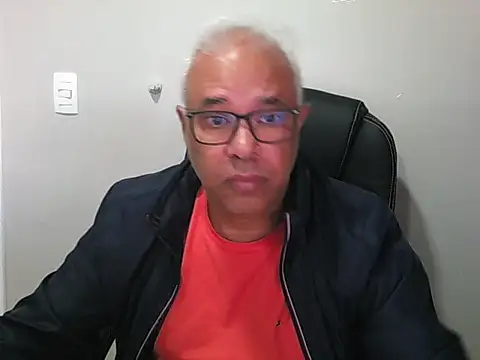 Snapshot of MorenoBrazil69 chatting on June 2026 06:31:01 PM MorenoBrazil69 online show from June 2026 06:31:01 PM