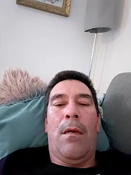 Snapshot of dick81 chatting on April 2026 10:29:02 PM dick81 online show from April 2026 10:29:02 PM
