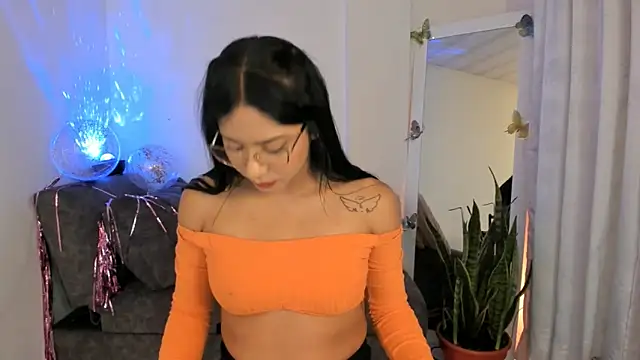 Snapshot of kirasofia chatting on September 2025 05:51:01 AM kirasofia online show from September 2025 05:51:01 AM