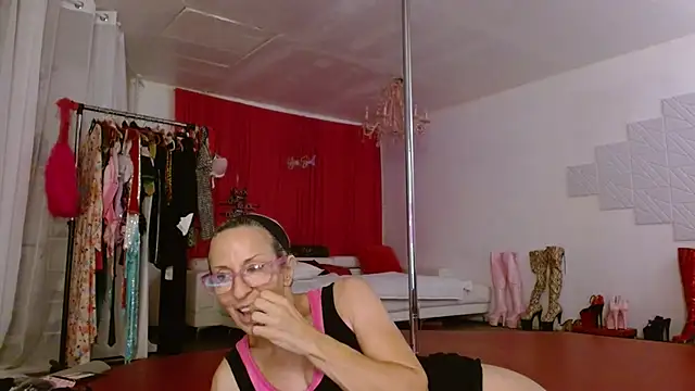 Snapshot of Sweet-Ginger chatting on October 2025 07:05:02 PM Sweet-Ginger online show from October 2025 07:05:02 PM