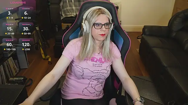 Snapshot of KelseyCobalt chatting on September 2025 09:18:01 PM KelseyCobalt online show from September 2025 09:18:01 PM