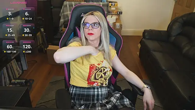 Snapshot of KelseyCobalt chatting on October 2025 08:42:01 PM KelseyCobalt online show from October 2025 08:42:01 PM