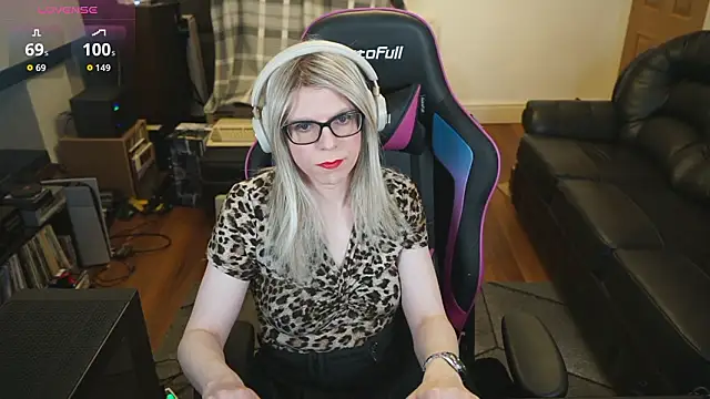 Snapshot of KelseyCobalt chatting on February 2026 10:17:02 PM KelseyCobalt online show from February 2026 10:17:02 PM