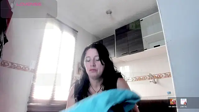 LADY HELLEN online show from April 2026 08:07:01 PM