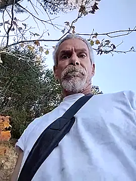 Biknight online show from October 2025 02:40:01 PM