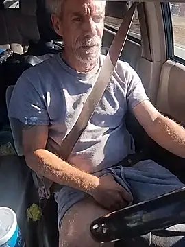 Biknight online show from November 2025 04:07:02 PM