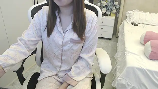 Snapshot of Hanako_love chatting on February 2025 03:23:01 AM Hanako love online show from February 2025 03:23:01 AM