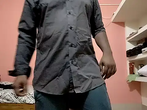 Snapshot of Aneesh007m chatting on October 2025 06:42:02 PM Aneesh007m online show from October 2025 06:42:02 PM