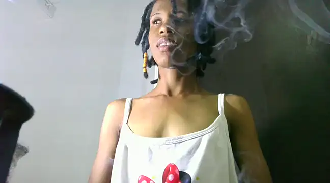 Snapshot of africa_deluxe chatting on February 2025 09:44:01 AM africa deluxe online show from February 2025 09:44:01 AM