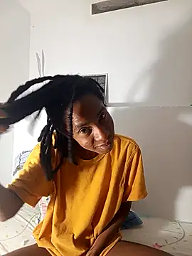 Snapshot of africa_deluxe chatting on October 2025 10:49:01 AM africa deluxe online show from October 2025 10:49:01 AM