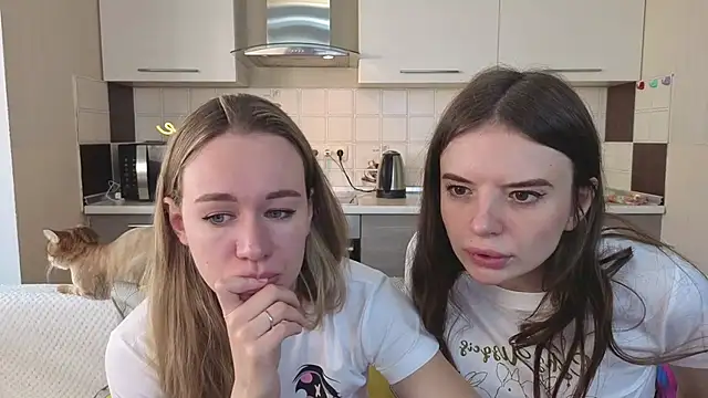 Snapshot of Naughty_Alice chatting on October 2025 06:12:02 AM Naughty Alice online show from October 2025 06:12:02 AM