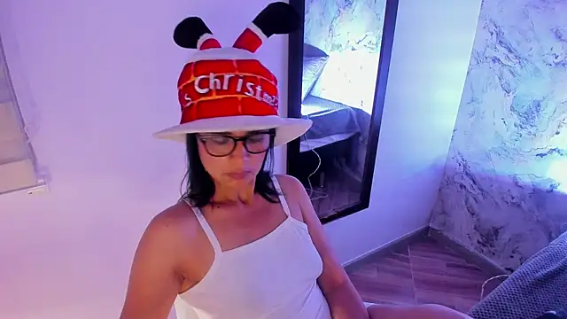 BrianaGarner online show from December 2024 09:41:01 AM