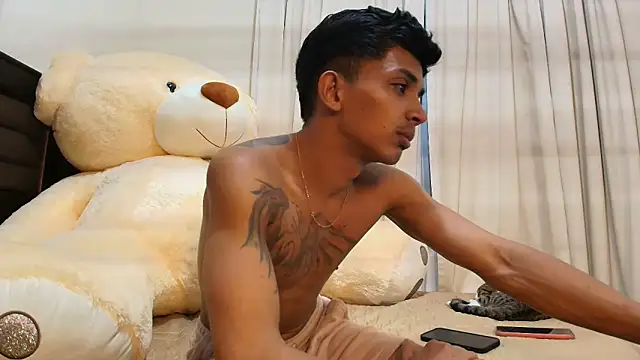 Snapshot of _dannyaldana_ chatting on January 2025 08:25:01 AM  dannyaldana  online show from January 2025 08:25:01 AM