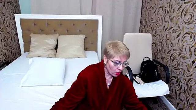 Snapshot of LadyLibely chatting on December 2024 10:49:02 AM LadyLibely online show from December 2024 10:49:02 AM