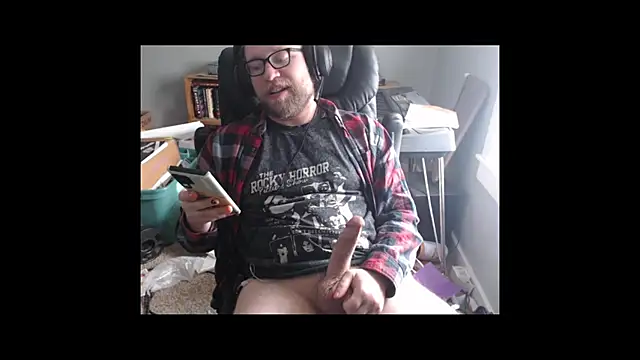 dragonhammer42 online show from November 2025 07:26:01 PM