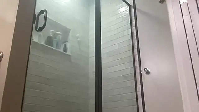 Snapshot of bryanerix chatting on September 2025 10:14:01 PM bryanerix online show from September 2025 10:14:01 PM