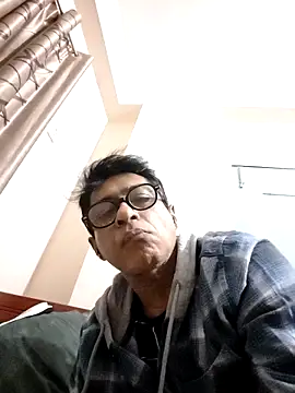 iamkahn 44 online show from December 2025 10:37:02 PM