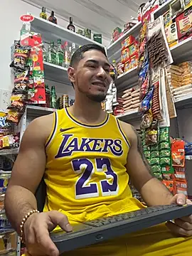 Snapshot of Dimitri_Colleman chatting on November 2025 05:04:01 PM Dimitri Colleman online show from November 2025 05:04:01 PM