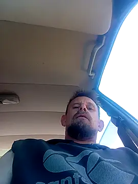 Snapshot of Skody31 chatting on November 2025 11:31:01 PM Skody31 online show from November 2025 11:31:01 PM