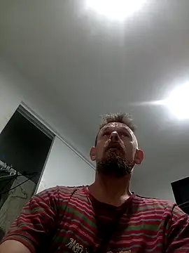 Snapshot of Skody31 chatting on December 2025 11:07:01 AM Skody31 online show from December 2025 11:07:01 AM