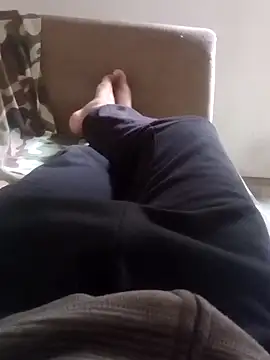 Snapshot of garoto1997 chatting on October 2025 04:52:01 PM garoto1997 online show from October 2025 04:52:01 PM