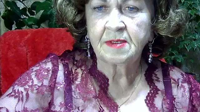 Emma52610 online show from November 2025 03:23:02 PM