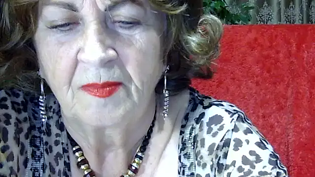 Emma52610 online show from November 2025 03:27:02 PM