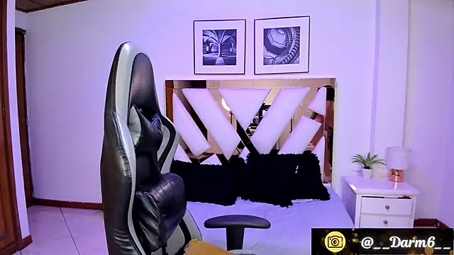 Lia Simons online show from January 2025 02:46:02 AM