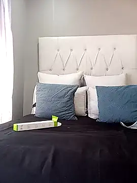 SQUITBOOTY online show from April 2026 06:22:02 AM