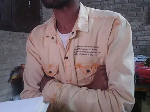 ThethunderPo online show from November 2025 02:21:01 AM