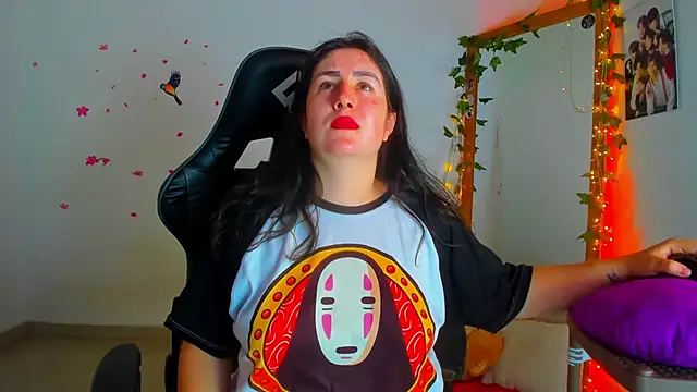 Susan Foxx online show from October 2025 07:25:01 PM