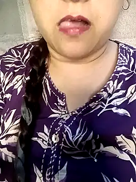 naughtymadam online show from May 2026 06:00:01 AM