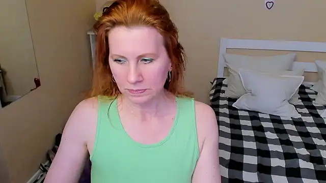 FoxySophia online show from November 2025 07:30:02 PM