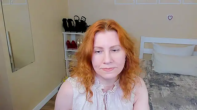 FoxySophia online show from February 2026 01:48:01 AM