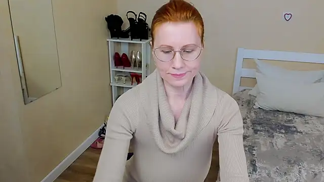 FoxySophia online show from March 2026 05:44:01 AM