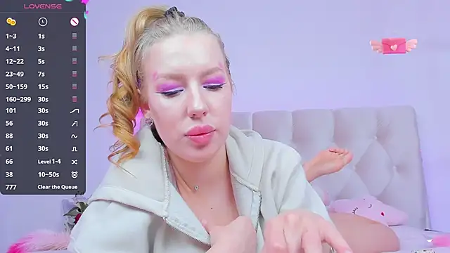 YourWildDestiny online show from December 2024 09:07:02 AM