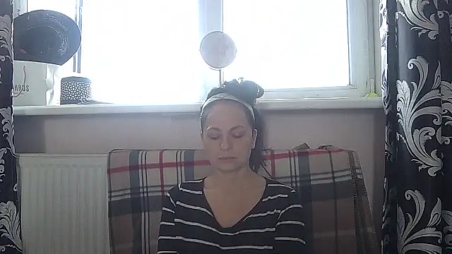 LindaStarS online show from April 2026 05:05:01 AM