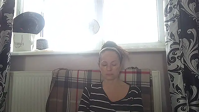 LindaStarS online show from May 2026 04:52:01 AM
