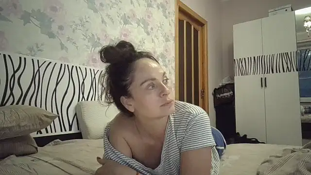 LindaStarS online show from May 2026 05:40:02 PM
