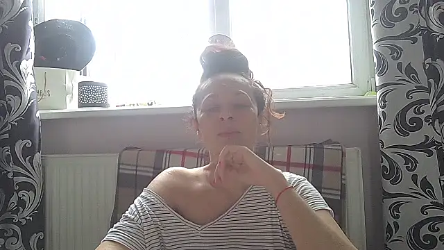 LindaStarS online show from May 2026 05:45:01 AM