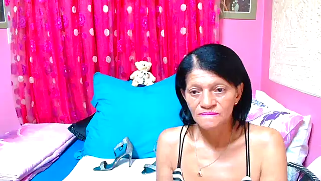 Snapshot of SLUTTYROXY chatting on January 2025 08:21:01 PM SLUTTYROXY online show from January 2025 08:21:01 PM