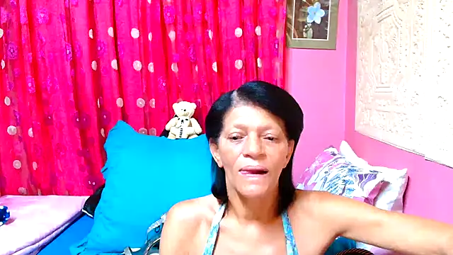 Snapshot of SLUTTYROXY chatting on January 2025 05:05:01 PM SLUTTYROXY online show from January 2025 05:05:01 PM